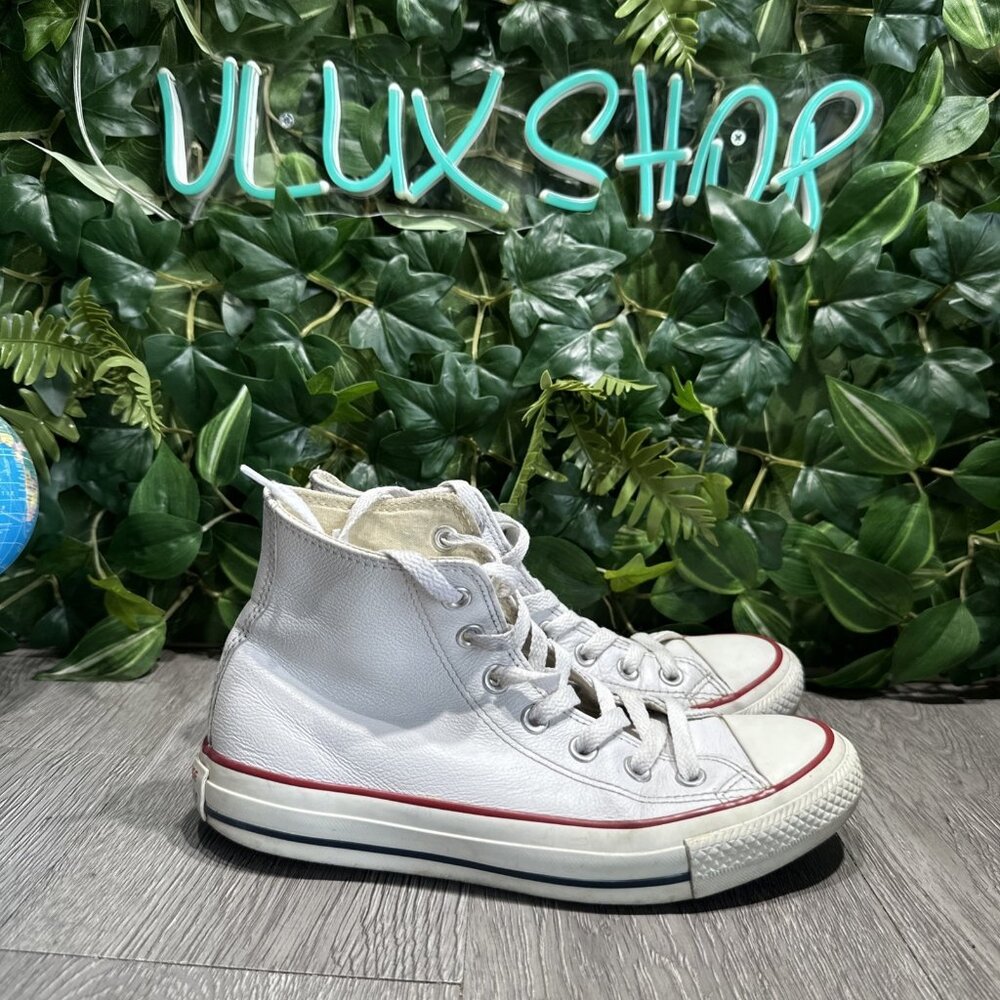 Converse Trainers Size 7 Womens White Shoe Lace Sneakers Hi Top Leather Sneakers